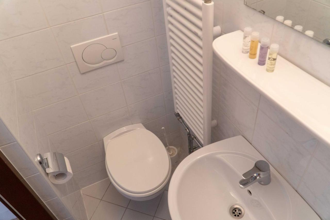 Dijaski Dom Bezigrad Ljubljana Hostel Extérieur photo