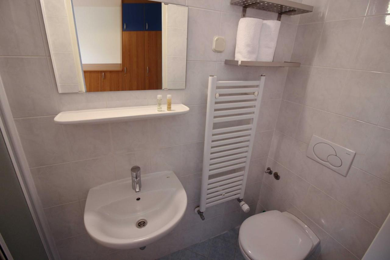Dijaski Dom Bezigrad Ljubljana Hostel Extérieur photo